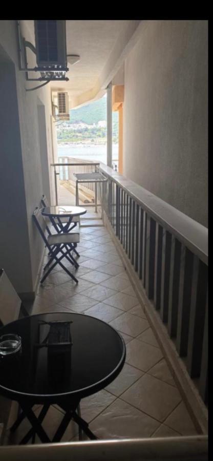 Apartmani Svetionik ブドヴァ エクステリア 写真