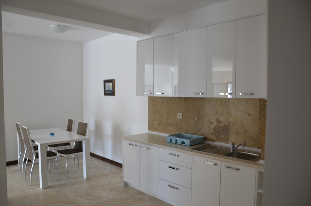 Apartmani Svetionik ブドヴァ エクステリア 写真