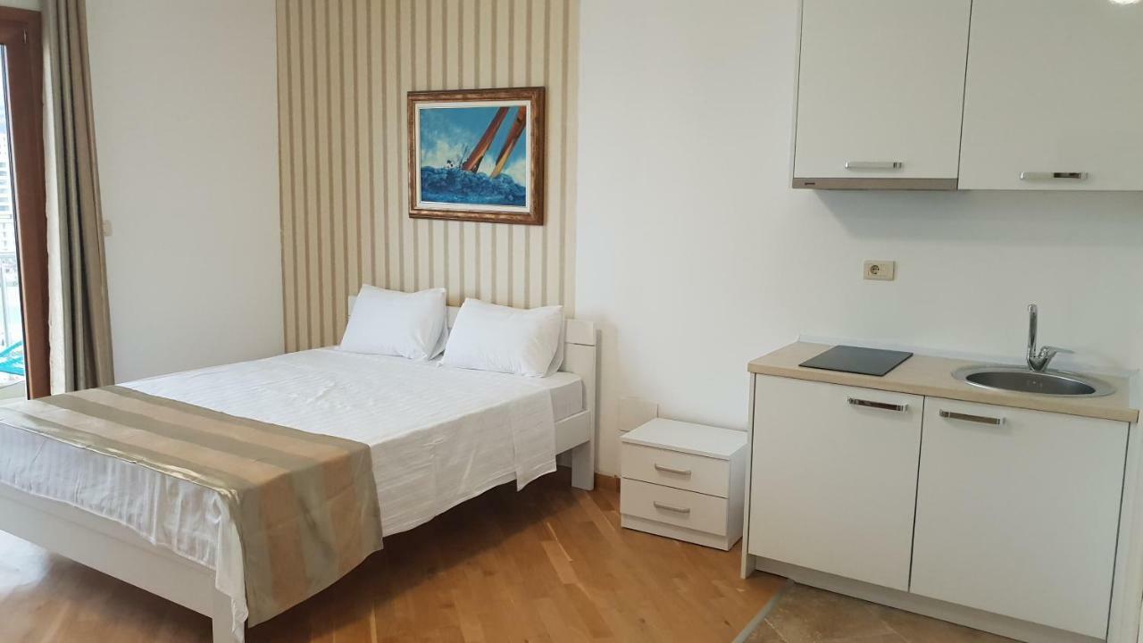 Apartmani Svetionik ブドヴァ 部屋 写真